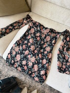 Floral Off-Shoulder Long Sleeve Top - Black with Pink Roses